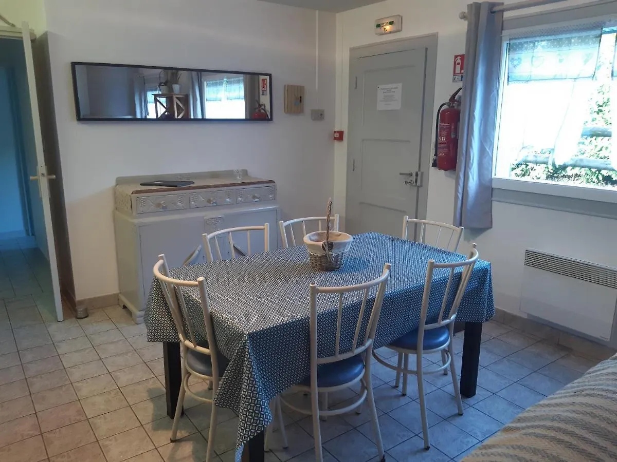Gite La Taniere Le Jersey Moidrey Apartment